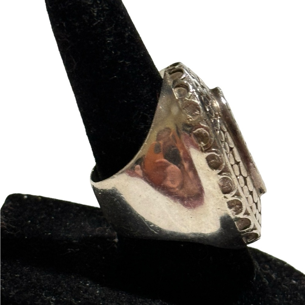 Anna Beck Large Sterling Silver Oval Step Dot Texture Cocktail Ring - Picture 4 of 8